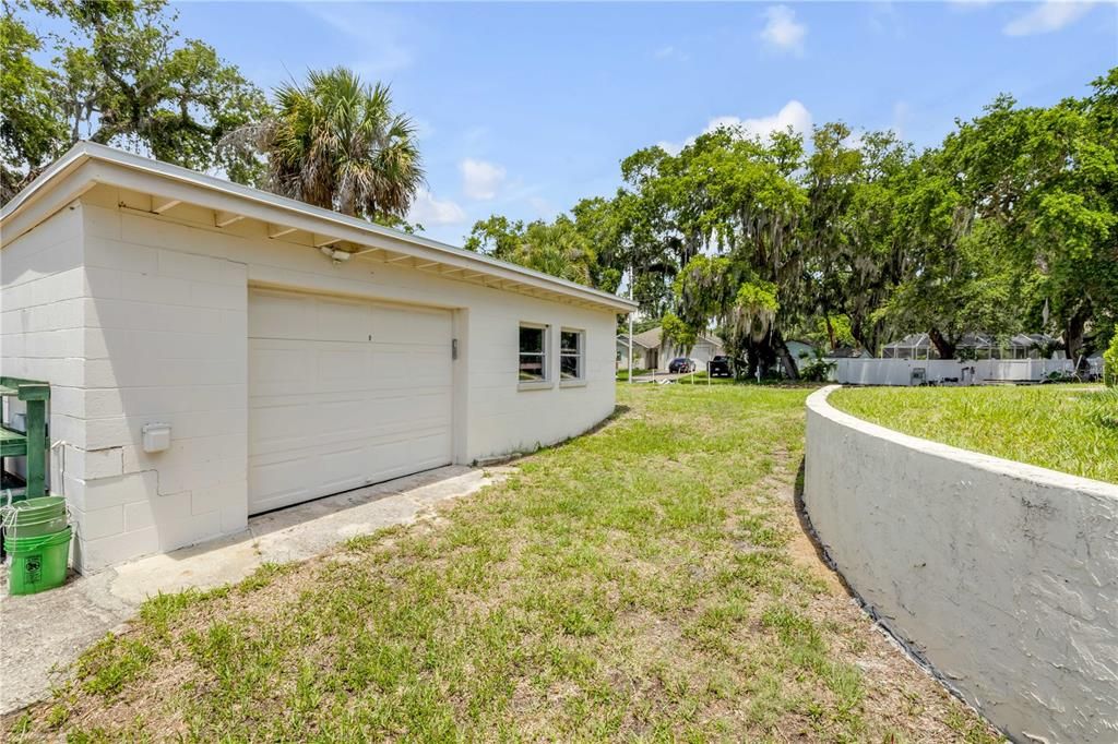 For Sale: $975,000 (3 beds, 2 baths, 2259 Square Feet)