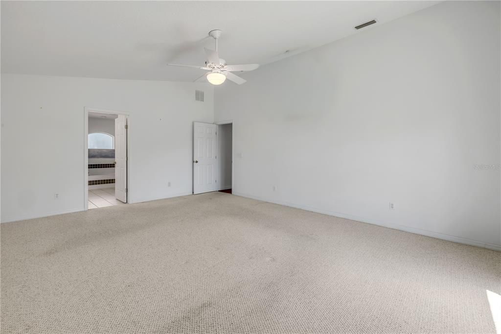 For Sale: $975,000 (3 beds, 2 baths, 2259 Square Feet)