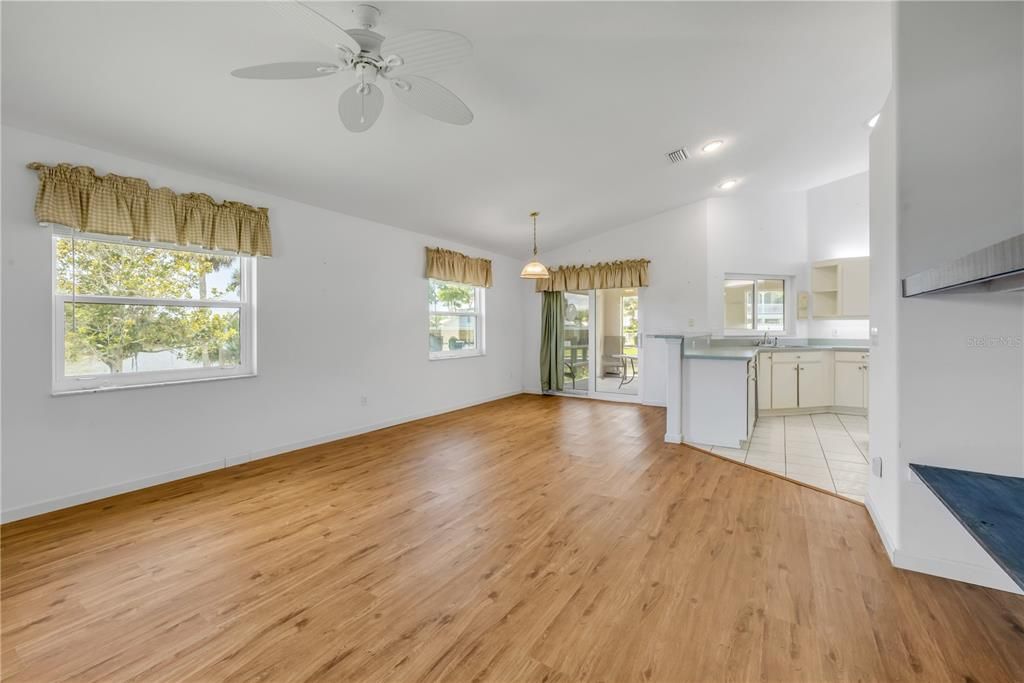 For Sale: $975,000 (3 beds, 2 baths, 2259 Square Feet)