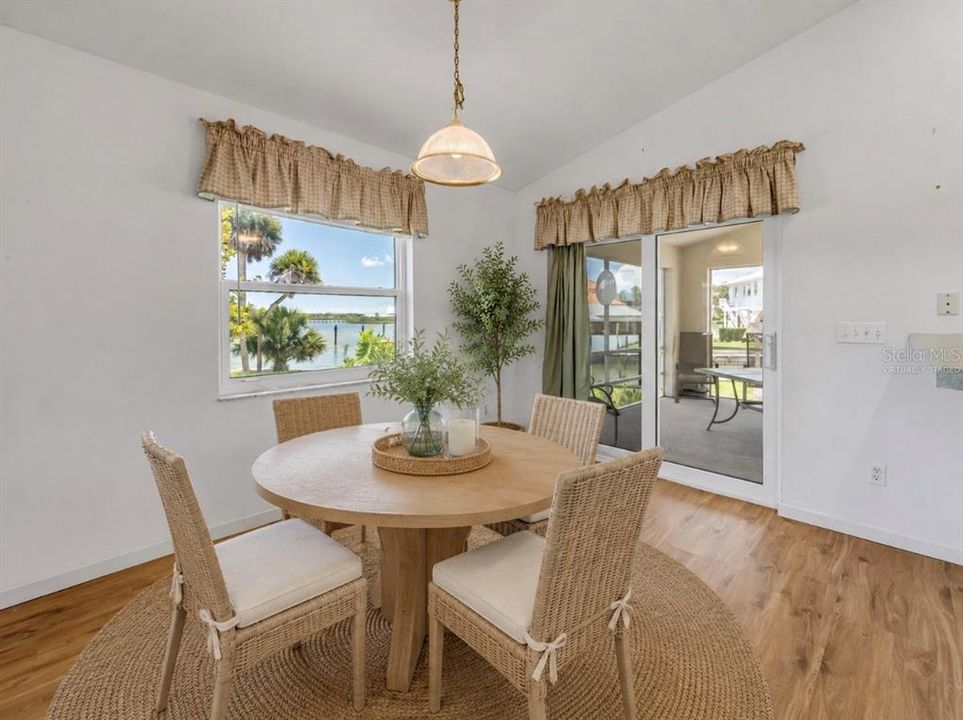 For Sale: $975,000 (3 beds, 2 baths, 2259 Square Feet)
