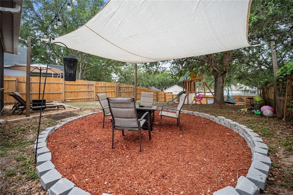 Active With Contract: $350,000 (4 beds, 2 baths, 1533 Square Feet)