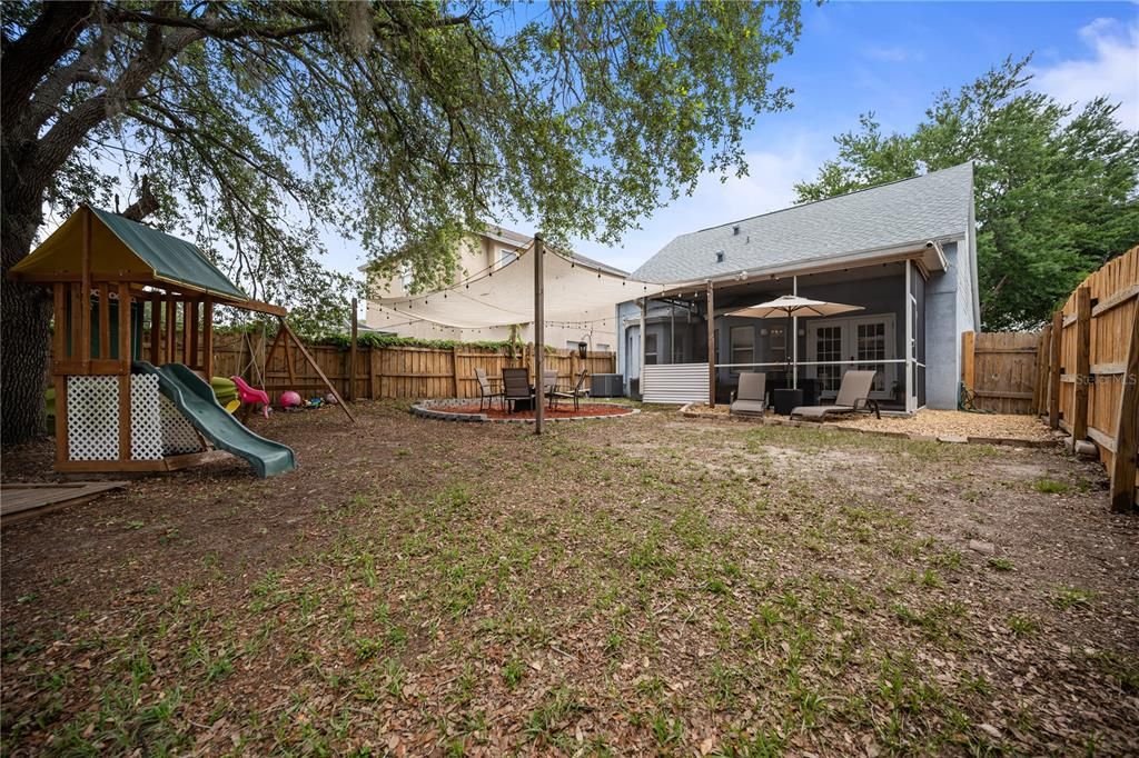 Active With Contract: $350,000 (4 beds, 2 baths, 1533 Square Feet)