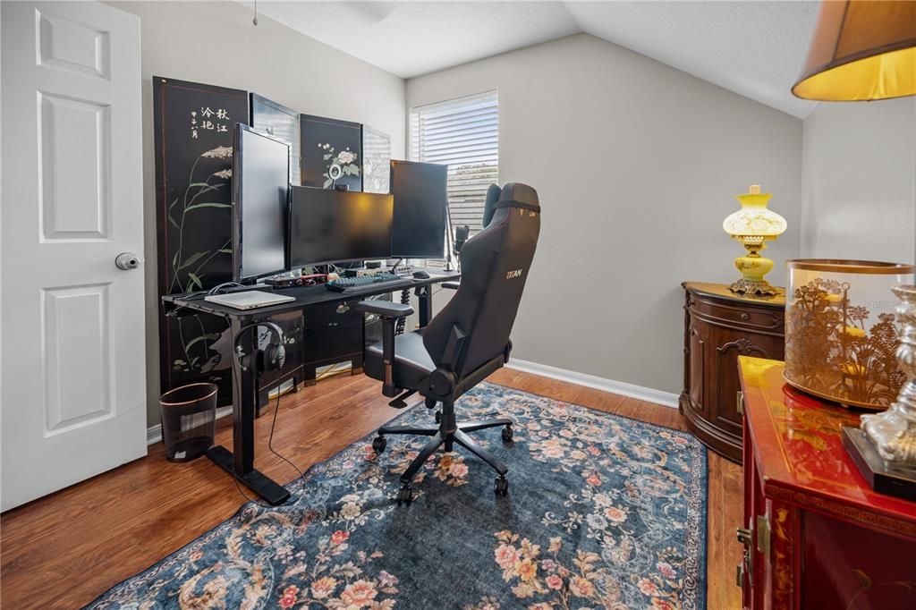 Active With Contract: $350,000 (4 beds, 2 baths, 1533 Square Feet)