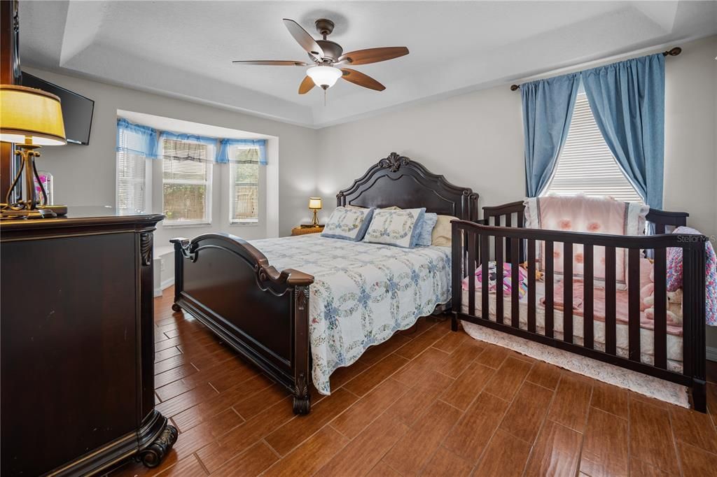 Active With Contract: $350,000 (4 beds, 2 baths, 1533 Square Feet)