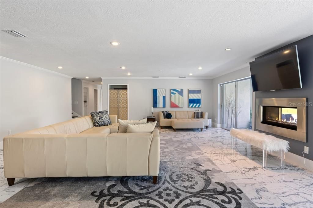 For Sale: $2,445,000 (6 beds, 5 baths, 5071 Square Feet)