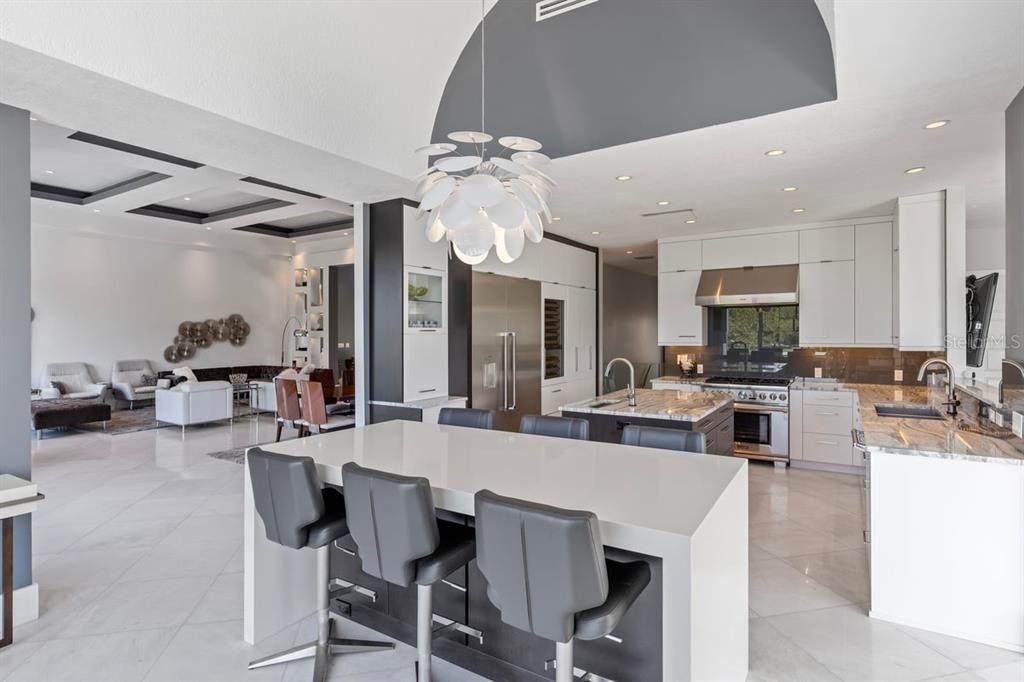 For Sale: $2,445,000 (6 beds, 5 baths, 5071 Square Feet)