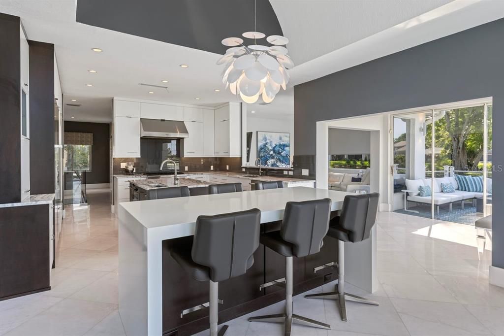 For Sale: $2,445,000 (6 beds, 5 baths, 5071 Square Feet)