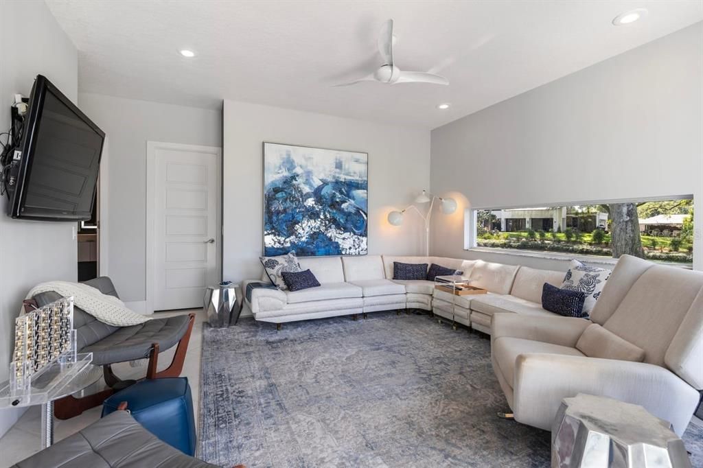 For Sale: $2,445,000 (6 beds, 5 baths, 5071 Square Feet)