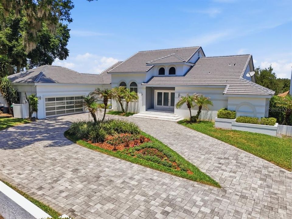 For Sale: $2,445,000 (6 beds, 5 baths, 5071 Square Feet)