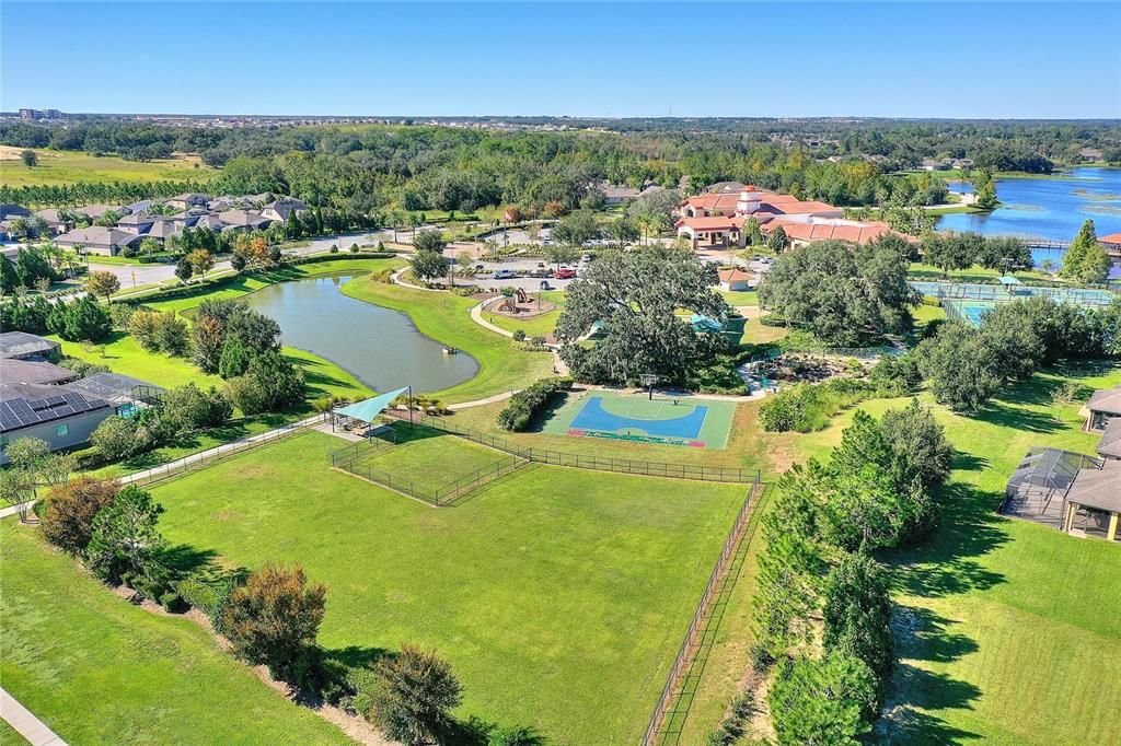 Activo con contrato: $399,900 (3 camas, 2 baños, 2024 Pies cuadrados)