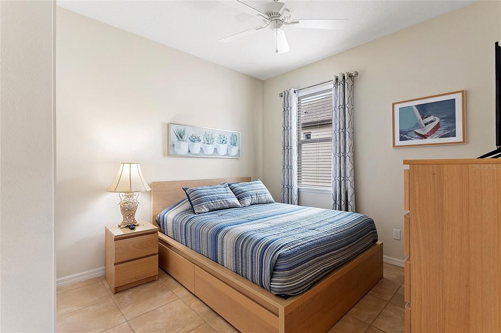Activo con contrato: $399,900 (3 camas, 2 baños, 2024 Pies cuadrados)