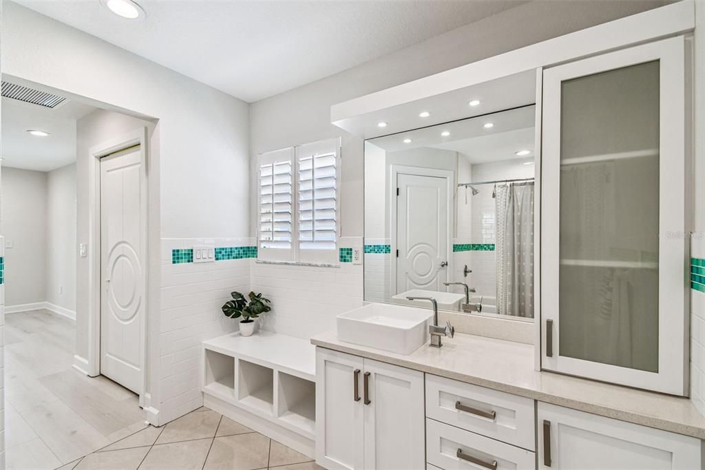 For Rent: $19,000 (4 beds, 4 baths, 3380 Square Feet)