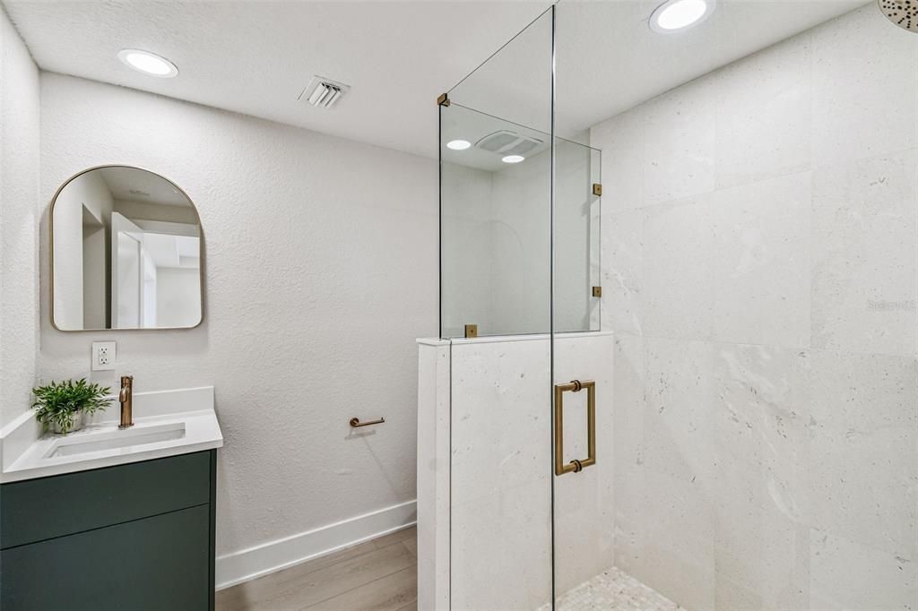 For Rent: $19,000 (4 beds, 4 baths, 3380 Square Feet)