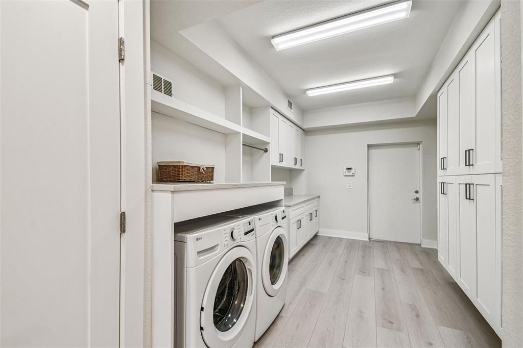 For Rent: $19,000 (4 beds, 4 baths, 3380 Square Feet)