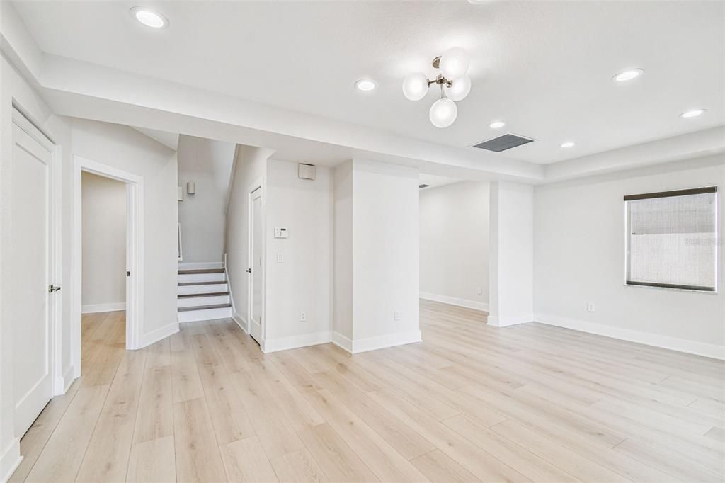 For Rent: $19,000 (4 beds, 4 baths, 3380 Square Feet)
