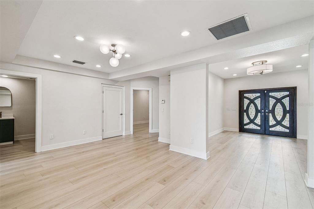 For Rent: $19,000 (4 beds, 4 baths, 3380 Square Feet)
