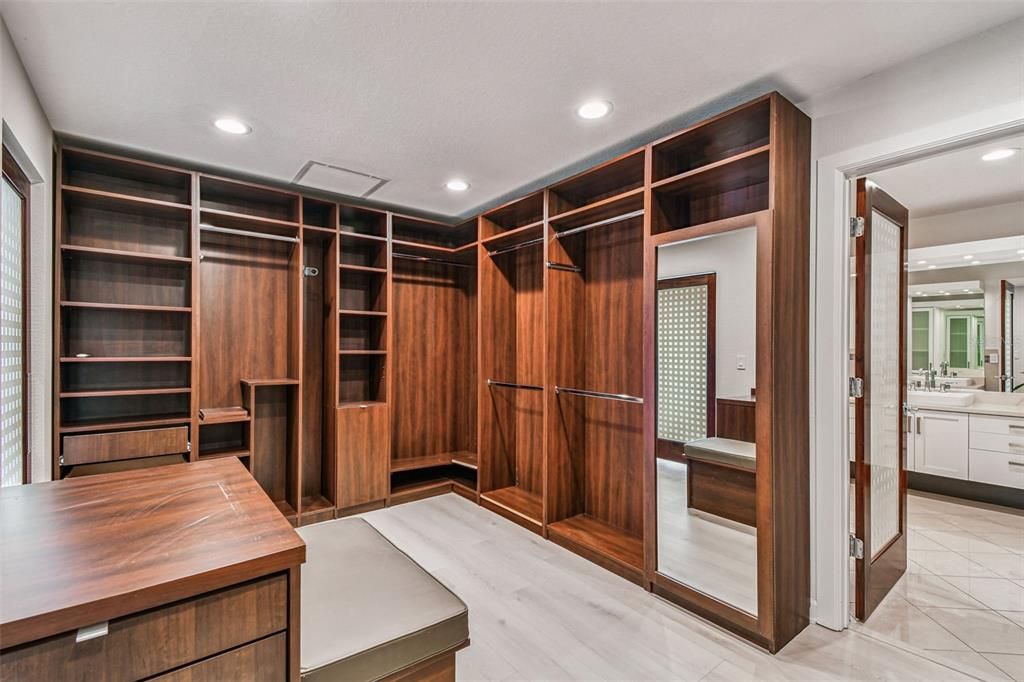 For Rent: $19,000 (4 beds, 4 baths, 3380 Square Feet)