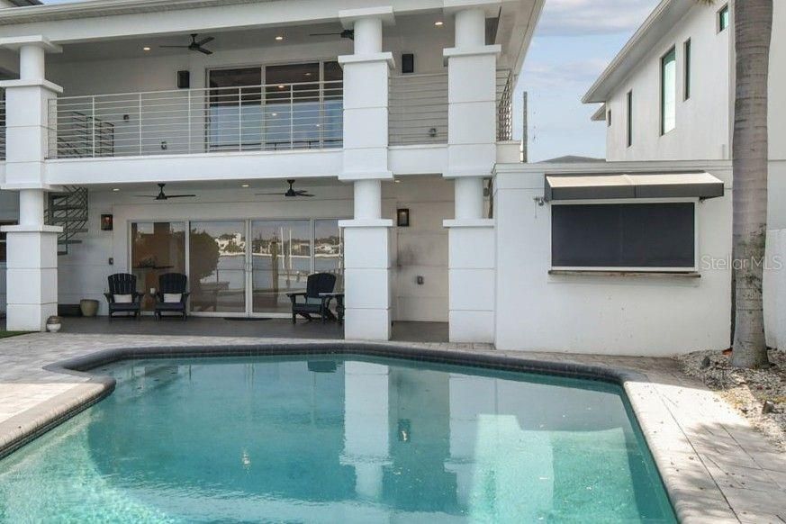 For Rent: $19,000 (4 beds, 4 baths, 3380 Square Feet)