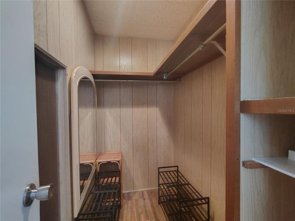 For Rent: $2,000 (2 beds, 2 baths, 960 Square Feet)