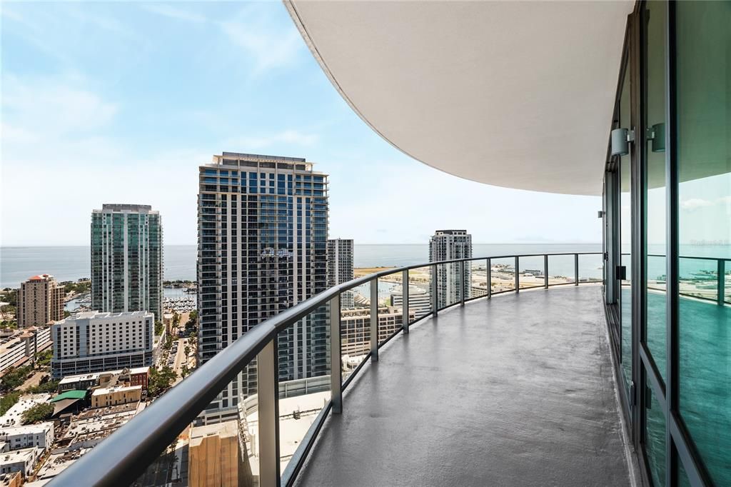 For Sale: $3,475,000 (3 beds, 3 baths, 2606 Square Feet)