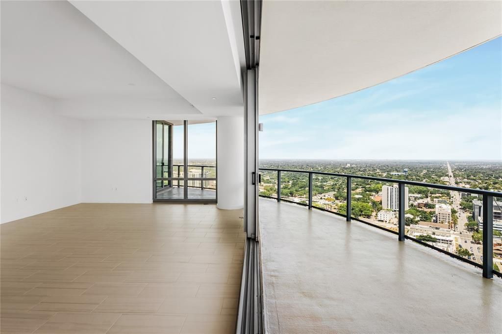 For Sale: $3,475,000 (3 beds, 3 baths, 2606 Square Feet)