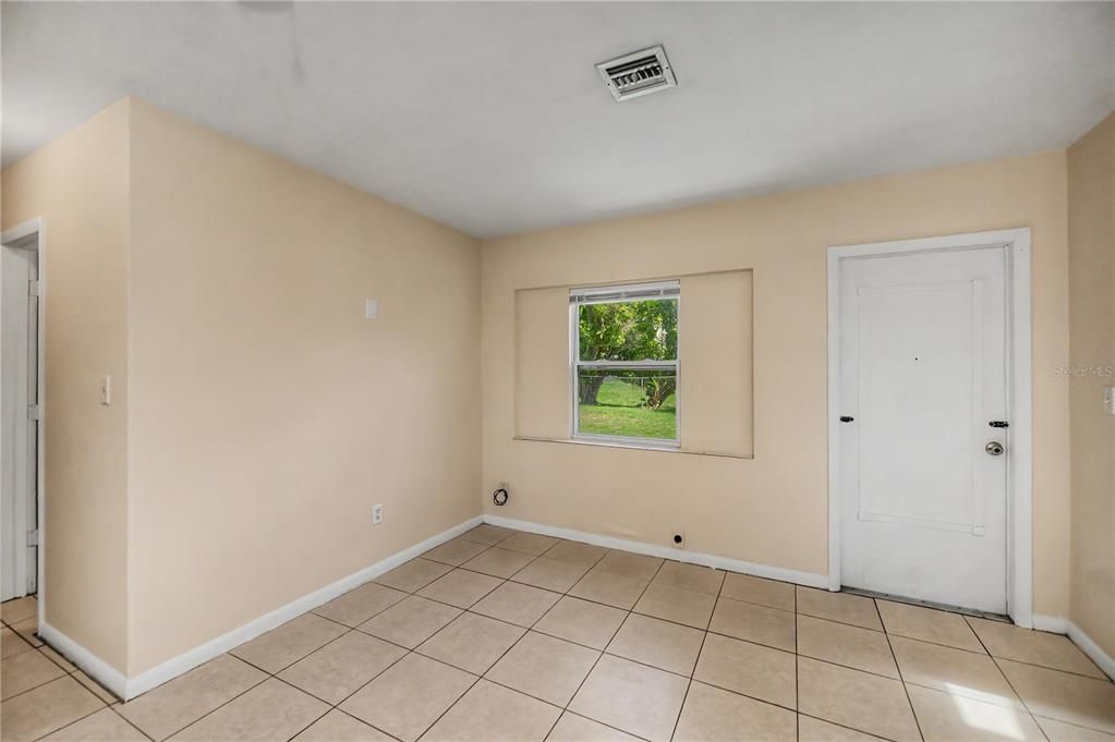 En Venta: $185,000 (2 camas, 1 baños, 1074 Pies cuadrados)