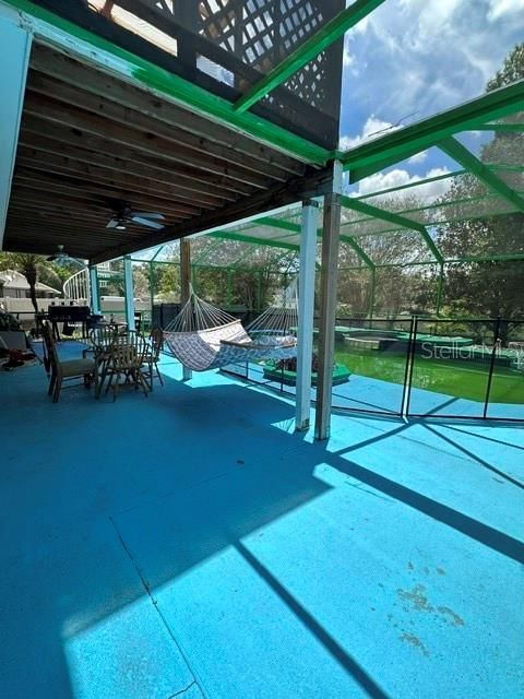 For Rent: $2,750 (4 beds, 2 baths, 1916 Square Feet)