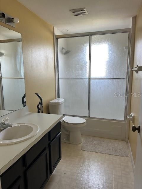 For Rent: $2,750 (4 beds, 2 baths, 1916 Square Feet)