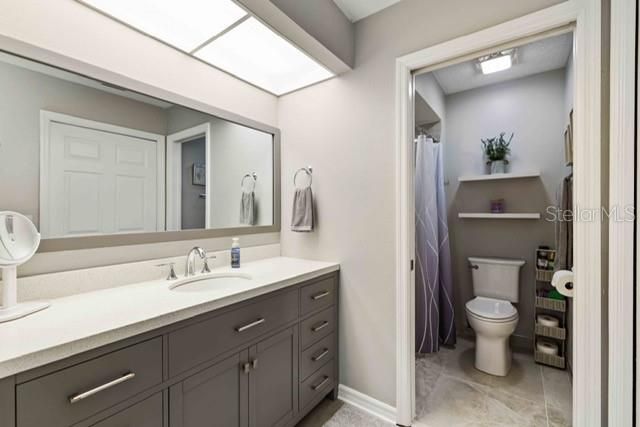 В аренду: $1,950 (2 спален, 2 ванн, 1072 Квадратных фут)
