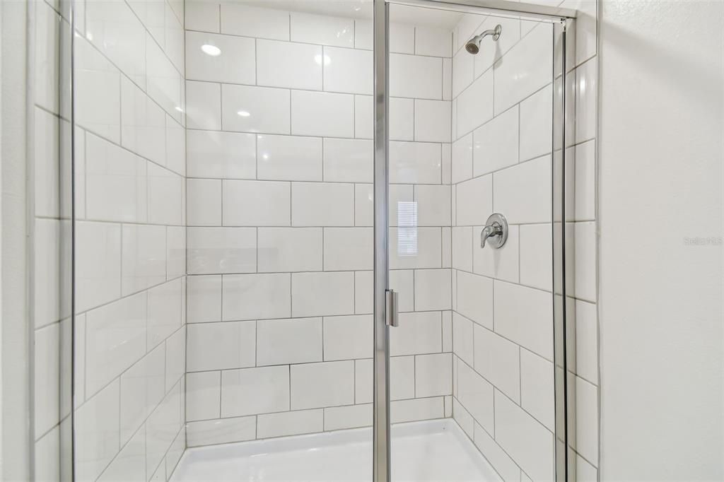 For Rent: $2,000 (3 beds, 2 baths, 1634 Square Feet)