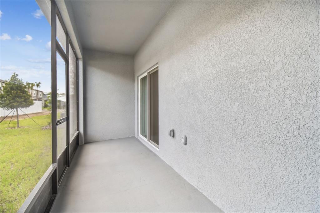 For Rent: $2,000 (3 beds, 2 baths, 1634 Square Feet)