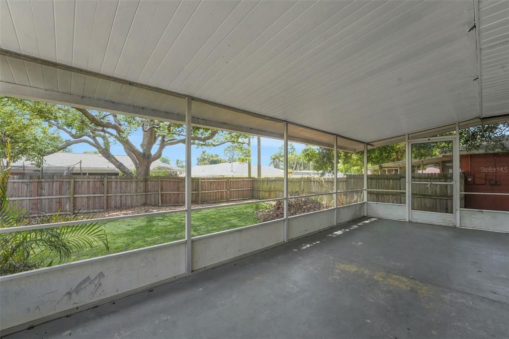 For Sale: $259,000 (3 beds, 2 baths, 1439 Square Feet)