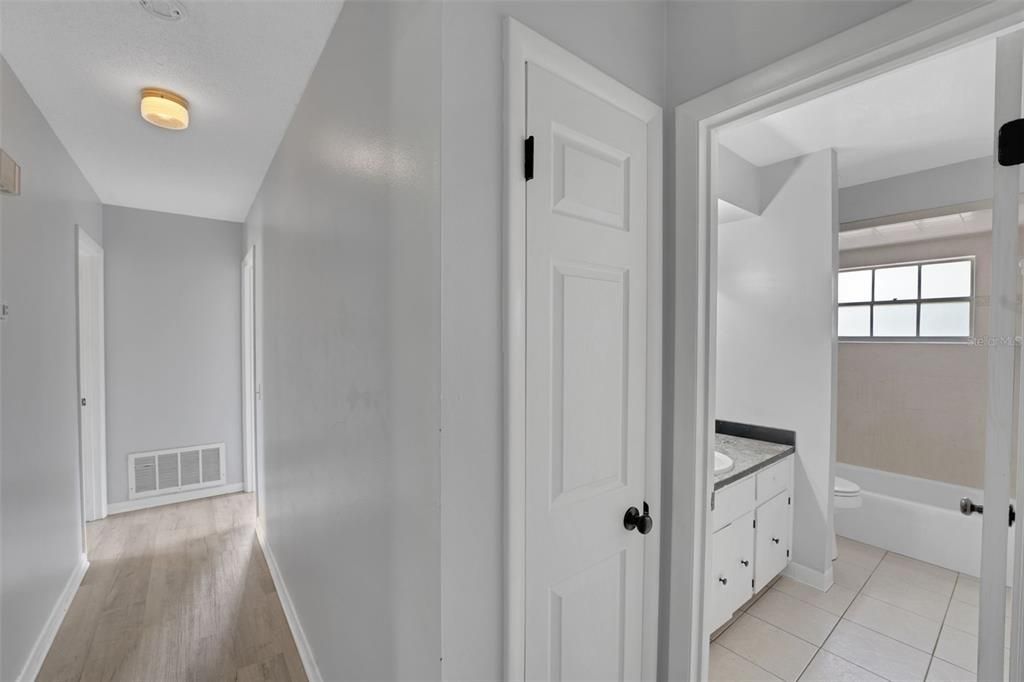 For Sale: $259,000 (3 beds, 2 baths, 1439 Square Feet)