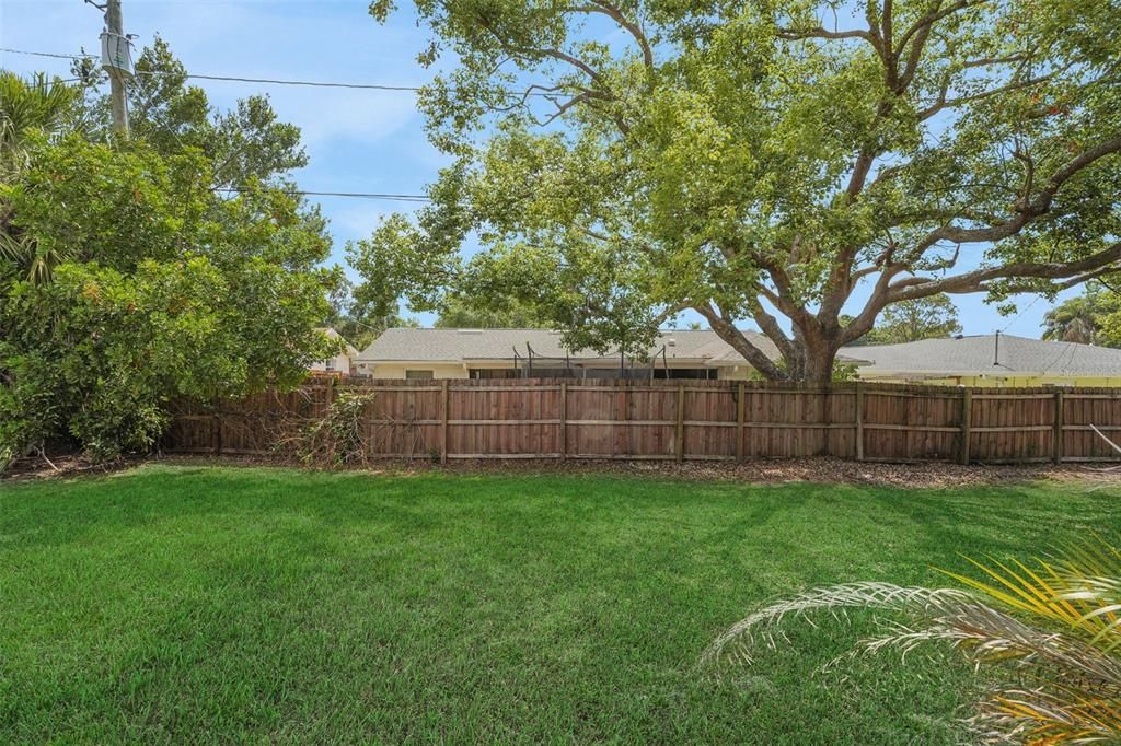 For Sale: $259,000 (3 beds, 2 baths, 1439 Square Feet)