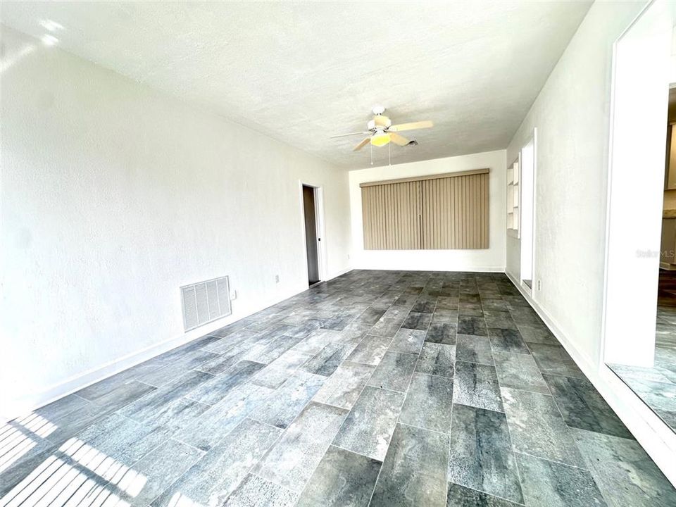 В аренду: $2,975 (2 спален, 2 ванн, 1700 Квадратных фут)