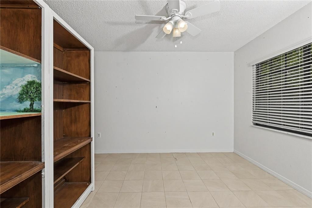 For Sale: $259,000 (3 beds, 2 baths, 1738 Square Feet)