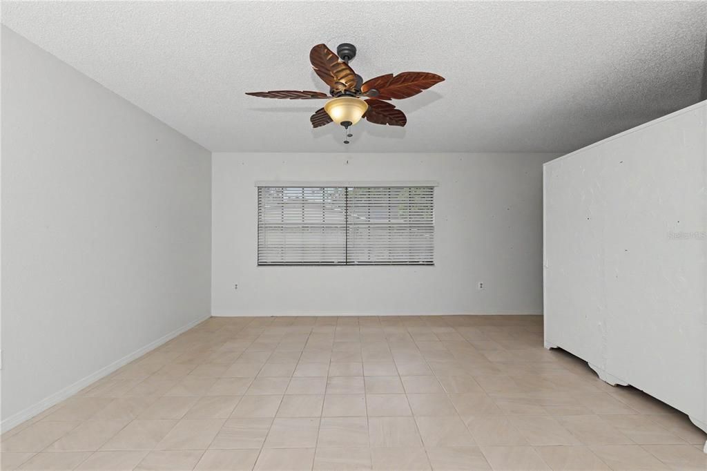 For Sale: $259,000 (3 beds, 2 baths, 1738 Square Feet)