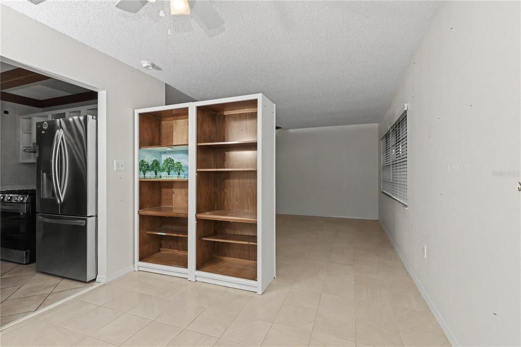 For Sale: $259,000 (3 beds, 2 baths, 1738 Square Feet)