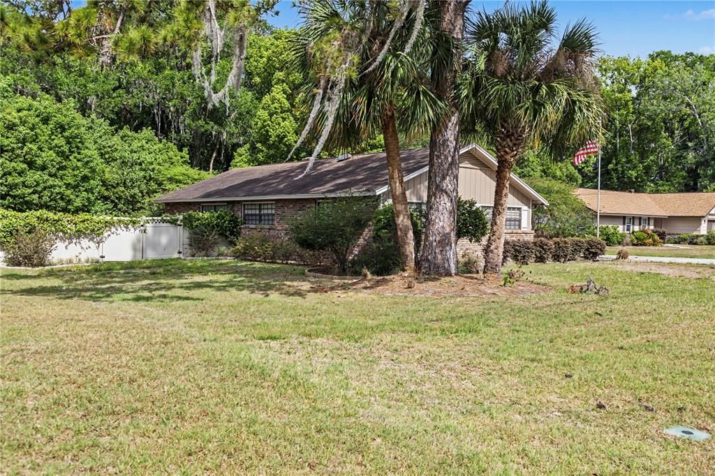 For Sale: $259,000 (3 beds, 2 baths, 1738 Square Feet)