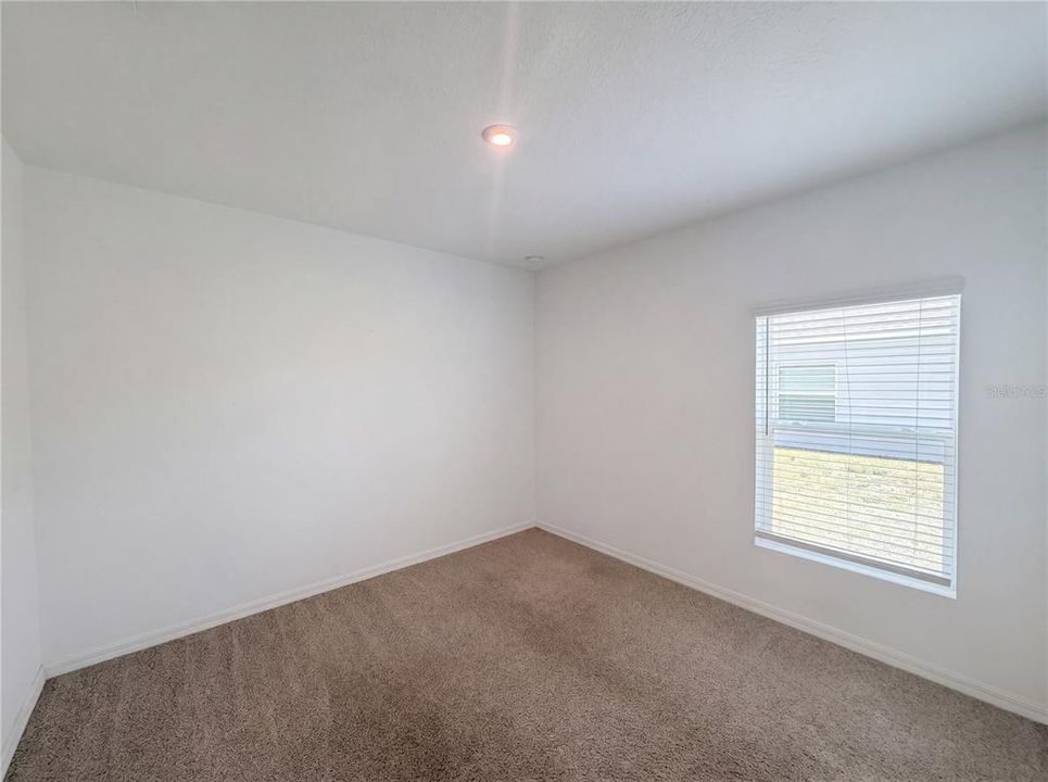 En Venta: $319,000 (4 camas, 2 baños, 1845 Pies cuadrados)