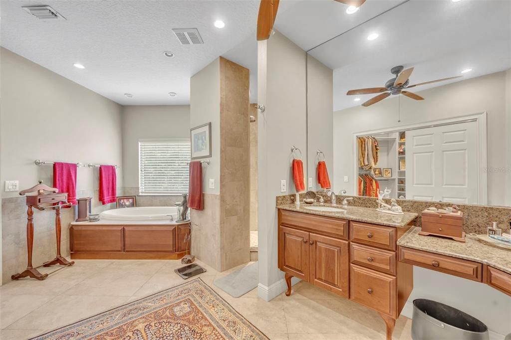 For Sale: $1,290,000 (4 beds, 3 baths, 3198 Square Feet)