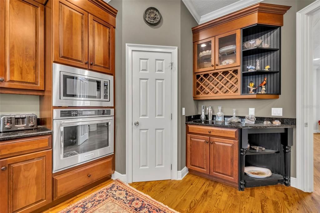 For Sale: $1,290,000 (4 beds, 3 baths, 3198 Square Feet)