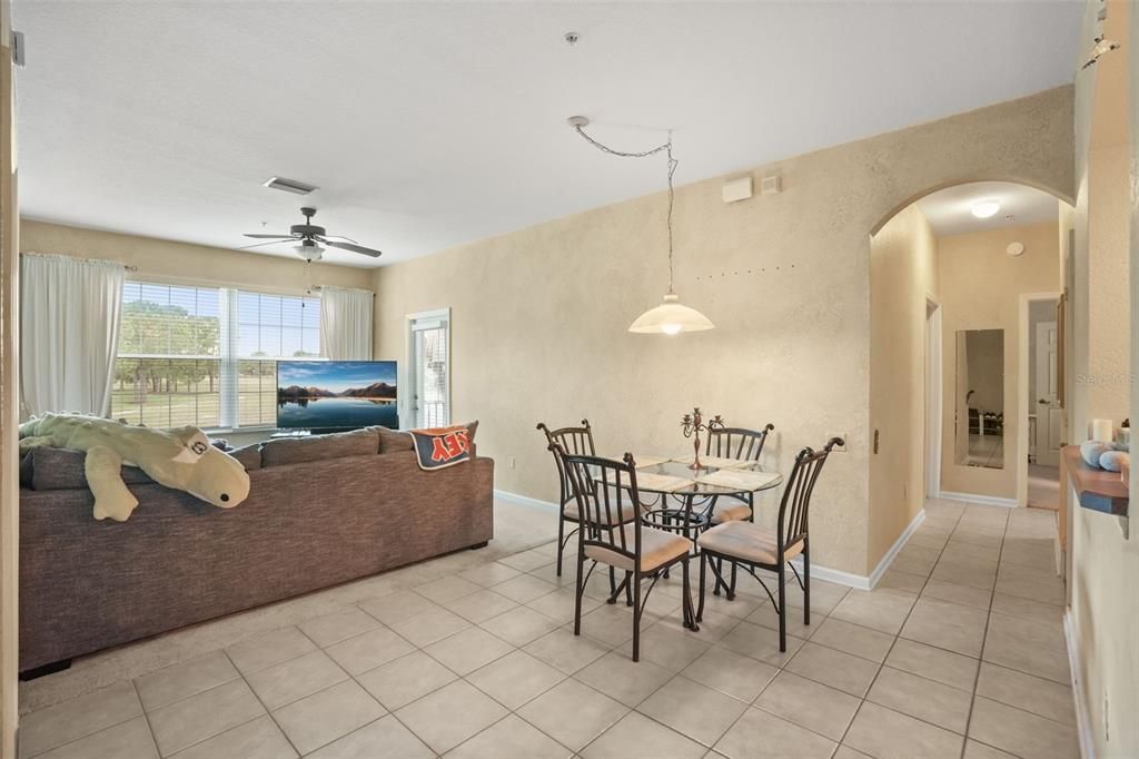 For Sale: $235,000 (3 beds, 2 baths, 1408 Square Feet)