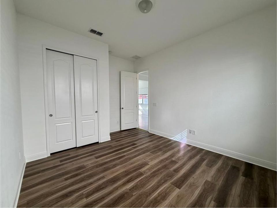Active With Contract: $3,300 (3 beds, 2 baths, 1998 Square Feet)