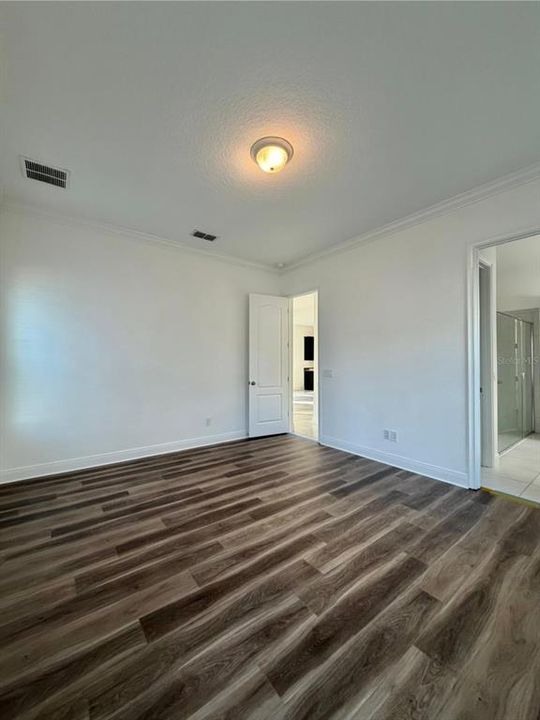 Active With Contract: $3,300 (3 beds, 2 baths, 1998 Square Feet)