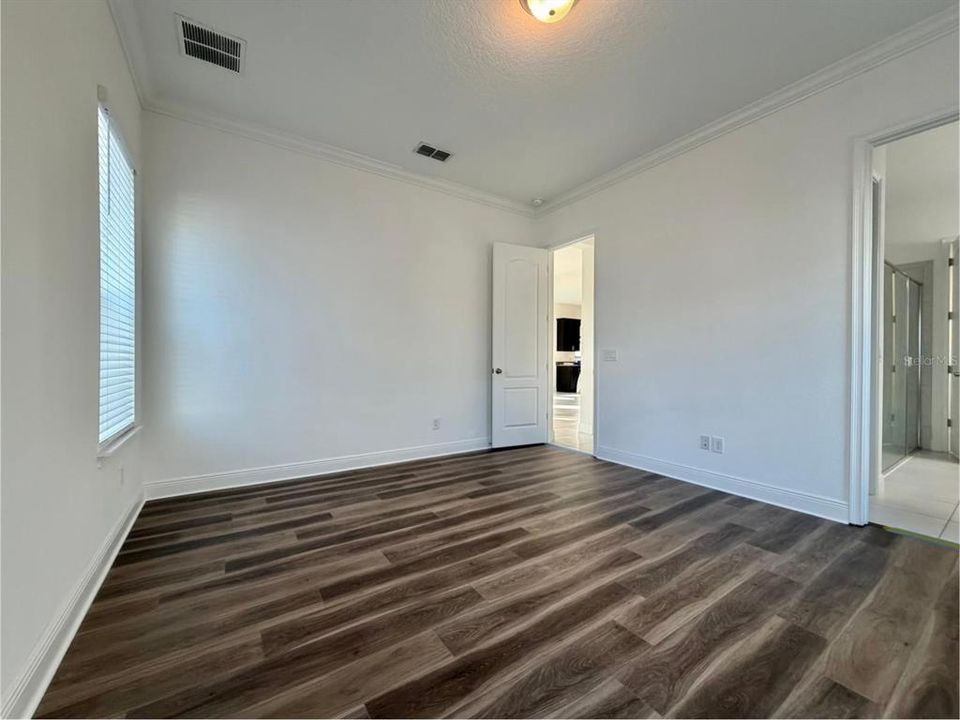 Active With Contract: $3,300 (3 beds, 2 baths, 1998 Square Feet)