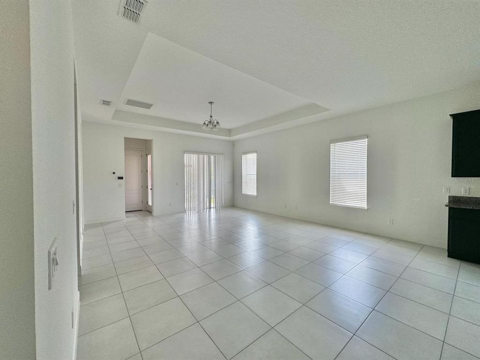 Active With Contract: $3,300 (3 beds, 2 baths, 1998 Square Feet)