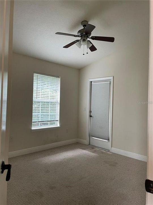 For Rent: $3,060 (3 beds, 2 baths, 1700 Square Feet)