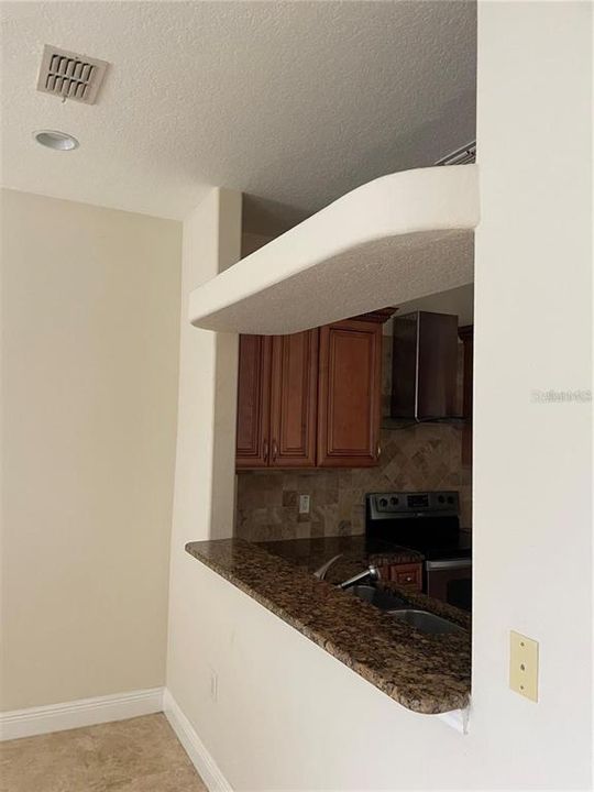 For Rent: $3,060 (3 beds, 2 baths, 1700 Square Feet)