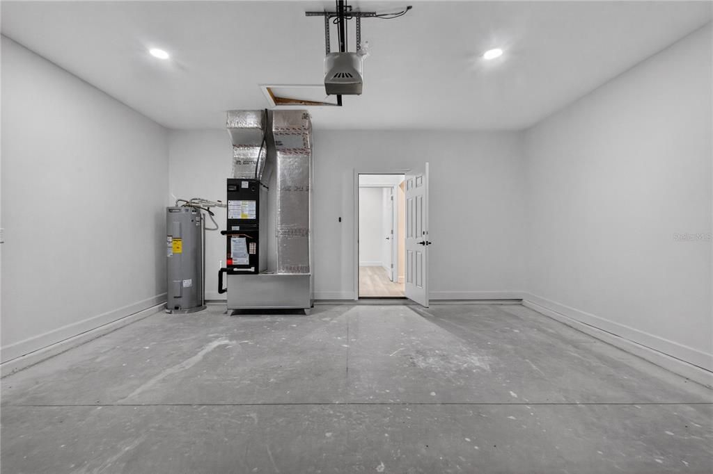 For Sale: $279,900 (3 beds, 2 baths, 1250 Square Feet)